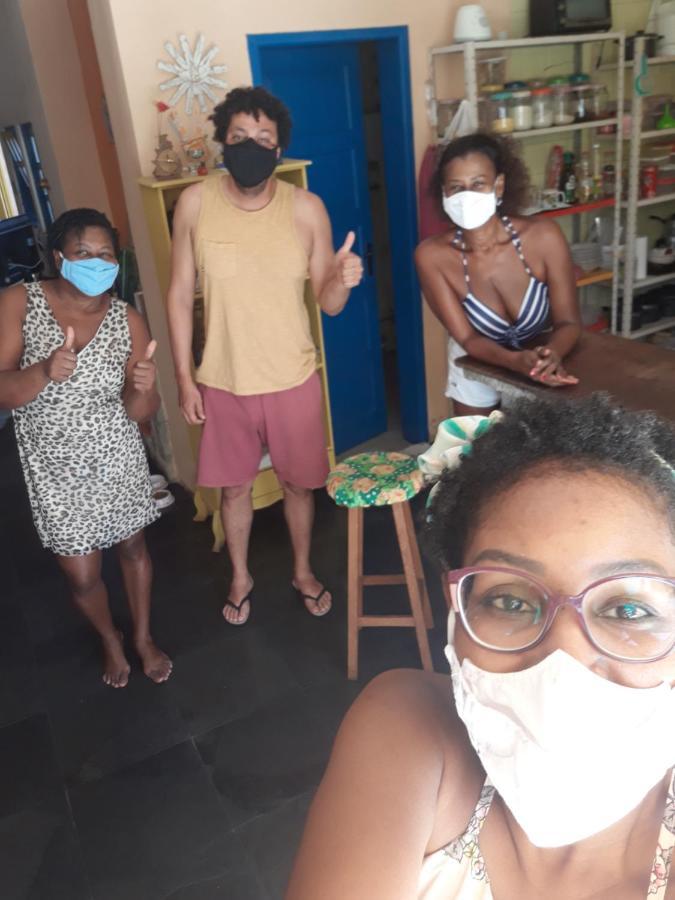 Perto Do Aeroporto De Salvador - Dona Pitanga Hostel Лауру-ди-Фрейтас Экстерьер фото