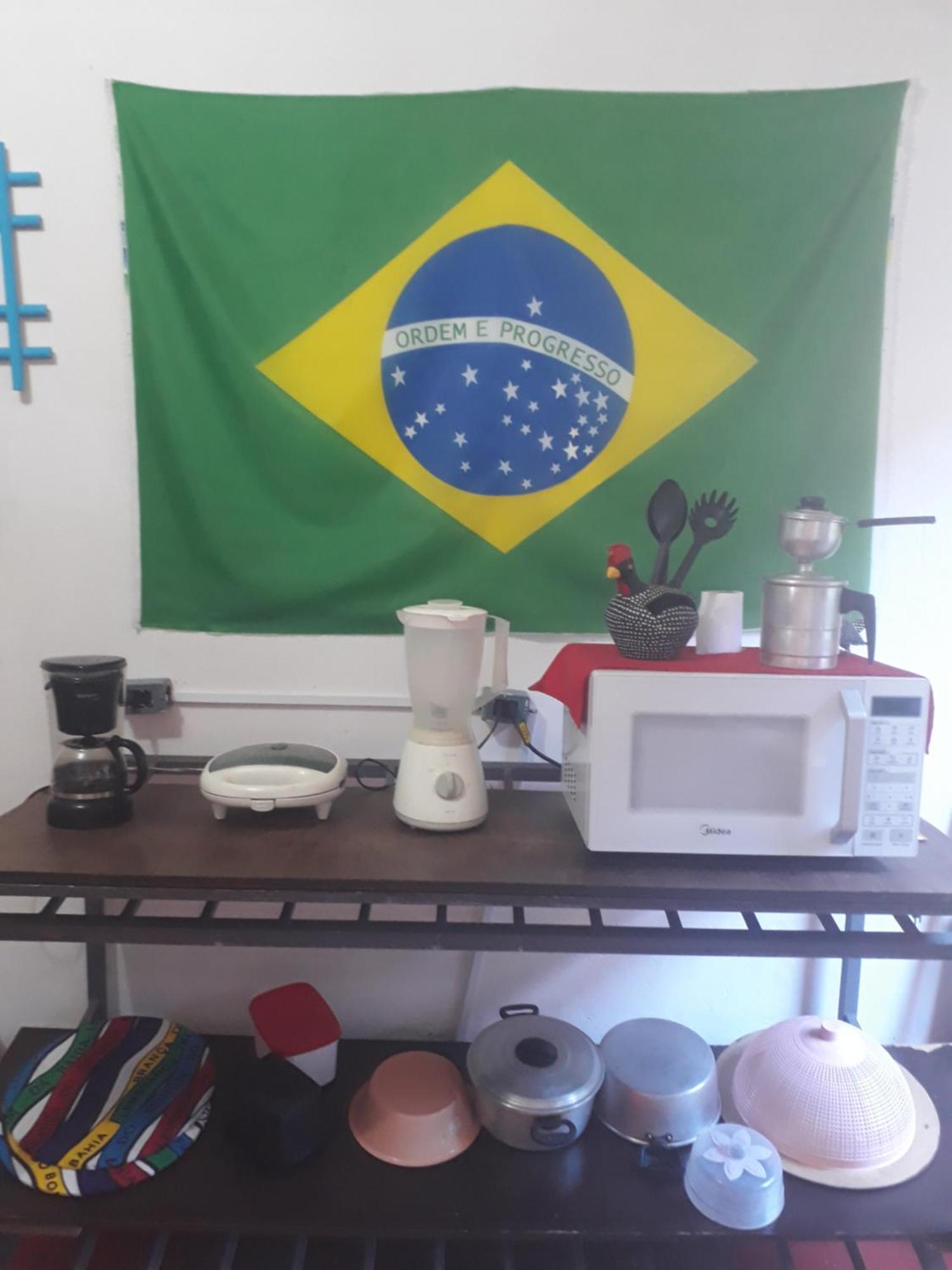 Perto Do Aeroporto De Salvador - Dona Pitanga Hostel Лауру-ди-Фрейтас Экстерьер фото