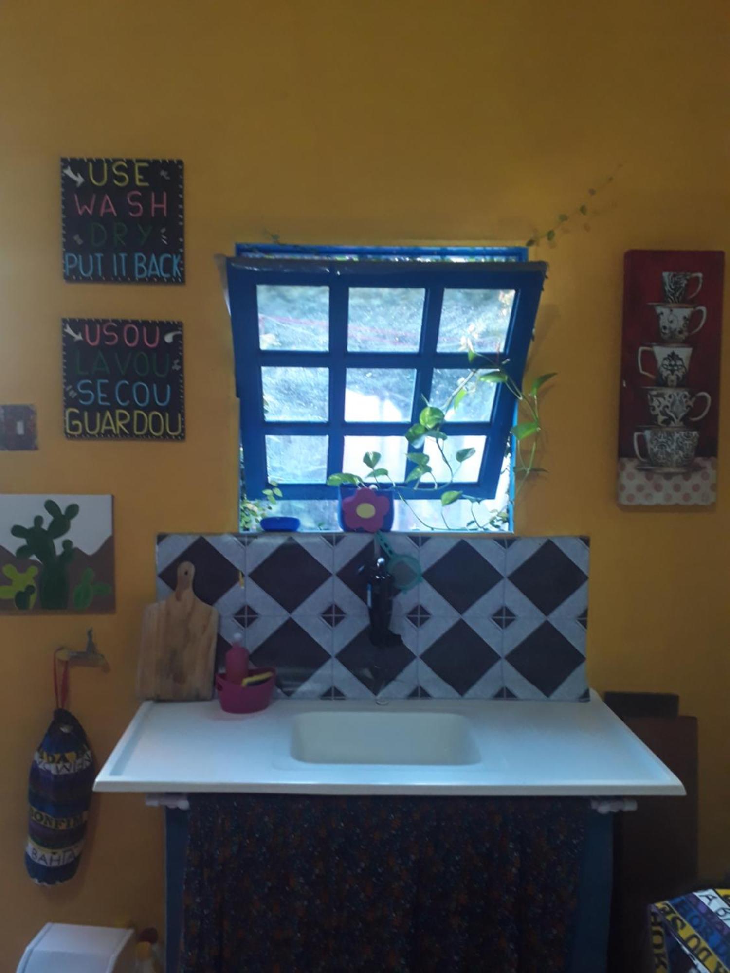 Perto Do Aeroporto De Salvador - Dona Pitanga Hostel Лауру-ди-Фрейтас Экстерьер фото