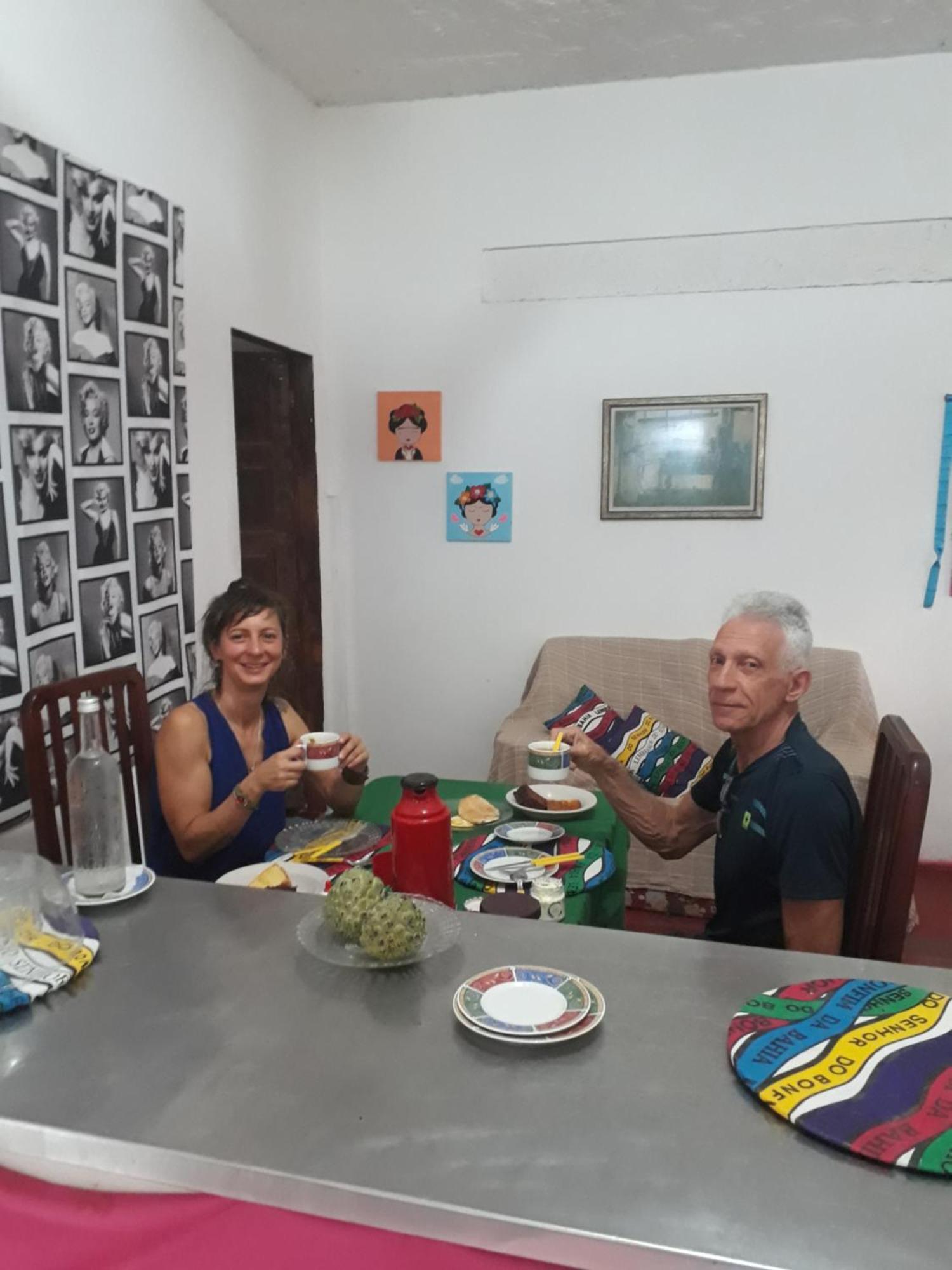 Perto Do Aeroporto De Salvador - Dona Pitanga Hostel Лауру-ди-Фрейтас Экстерьер фото